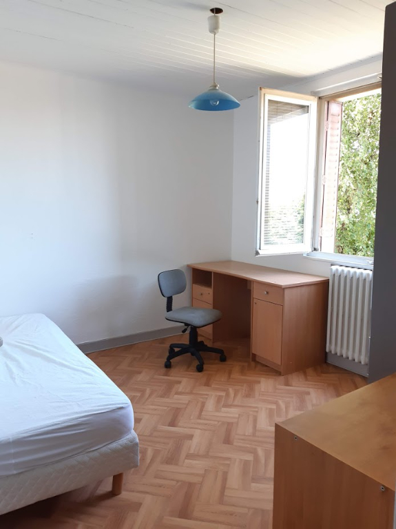 Chambre meublée , dans résidence partagée , Annecy Chambre meublée , dans résidence partagée , Annecy