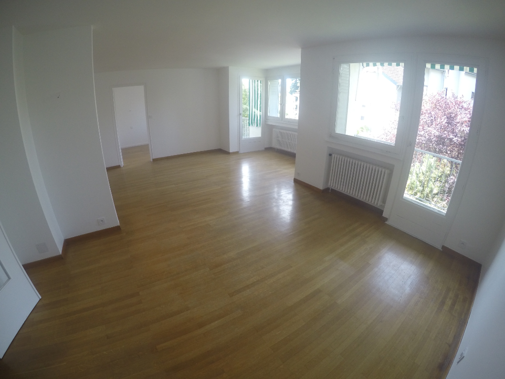 grand T4 - 100m² - Annecy centre et lac - garage - cave grand T4 - 100m² - Annecy centre et lac - garage - cave
