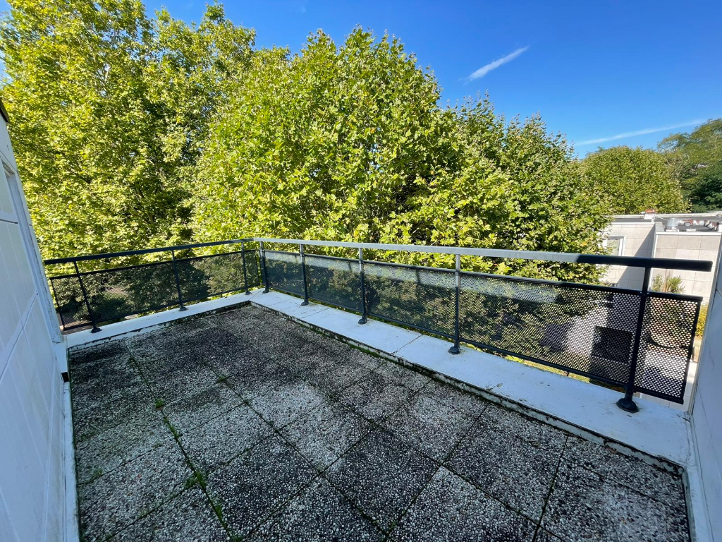 APPARTEMENT MONTIGNY LE bTX - 2 pièce(s) - 57 m2 APPARTEMENT MONTIGNY LE bTX - 2 pièce(s) - 57 m2