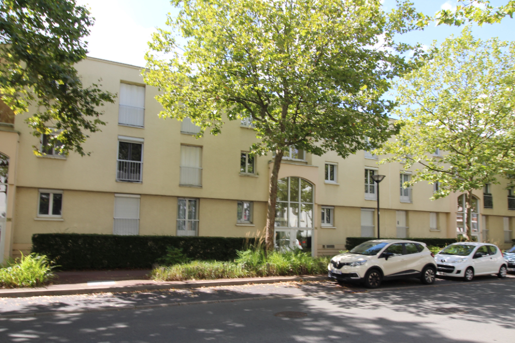 Appartement Montigny Le Bretonneux 3 pièce(s) 63 m2 Appartement Montigny Le Bretonneux 3 pièce(s) 63 m2