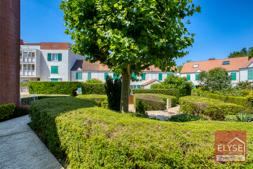 Appartement Guyancourt 4 pièce(s) 75 m2 Appartement Guyancourt 4 pièce(s) 75 m2