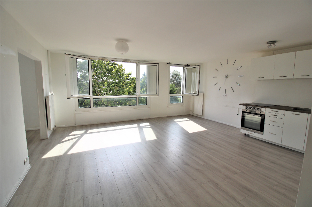 Appartement Guyancourt 5 pièce(s) 97 m2 Appartement Guyancourt 5 pièce(s) 97 m2