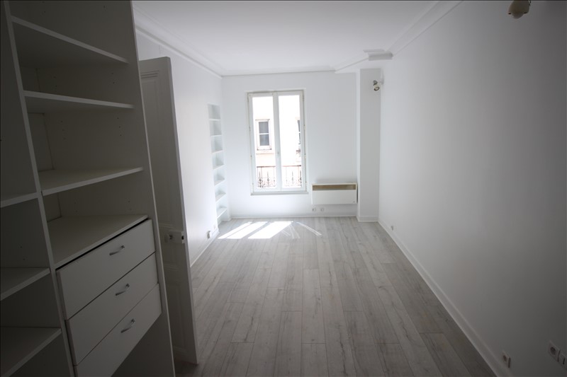 STUDIO- 1 pièce(s) - 28.47 m2 STUDIO- 1 pièce(s) - 28.47 m2